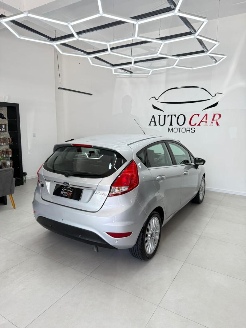 FIESTA 1.6 TITANIUM HATCH 16V FLEX 4P AUTOMÁTICO - 2014 - CAXIAS DO SUL