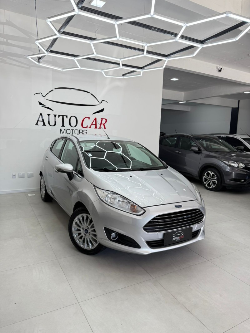 fiesta 1.6 titanium hatch 16v flex 4p automatico 2014 caxias do sul