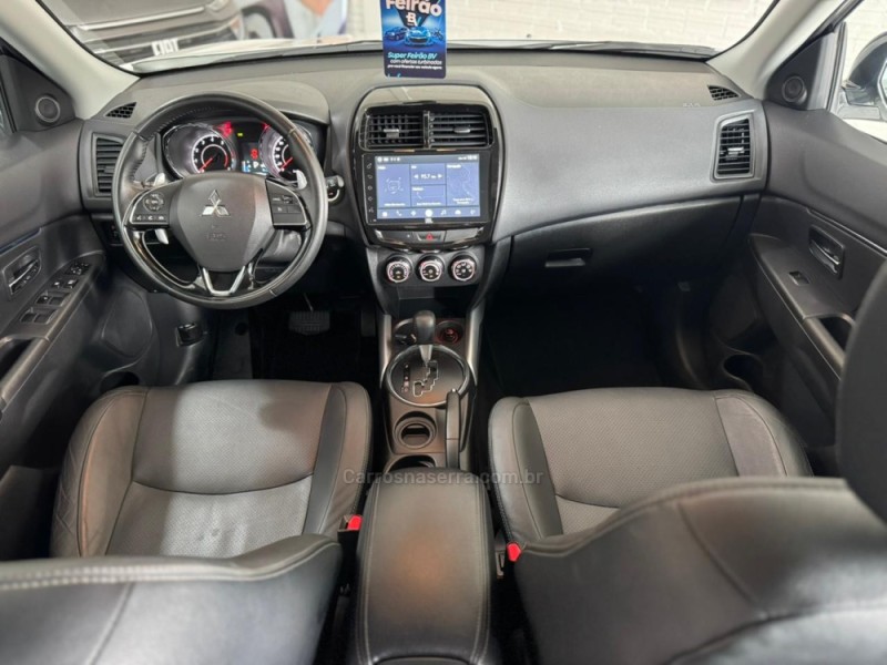 OUTLANDER 2.0 MIVEC HPE GASOLINA 4P AUTOMÁTICO - 2022 - SANTA CRUZ DO SUL