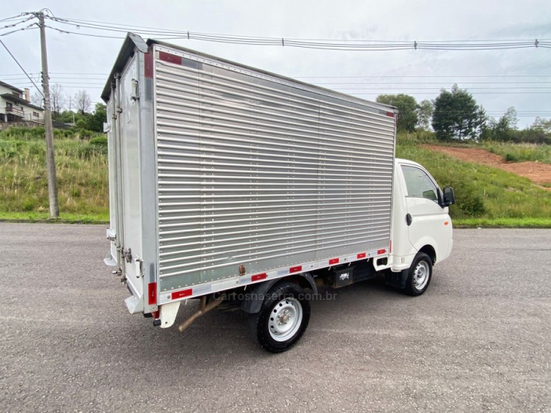 HR 2.5 TCI HD BAU 4X2 8V 97CV TURBO INTERCOOLER DIESEL 2P MANUAL - 2007 - FLORES DA CUNHA