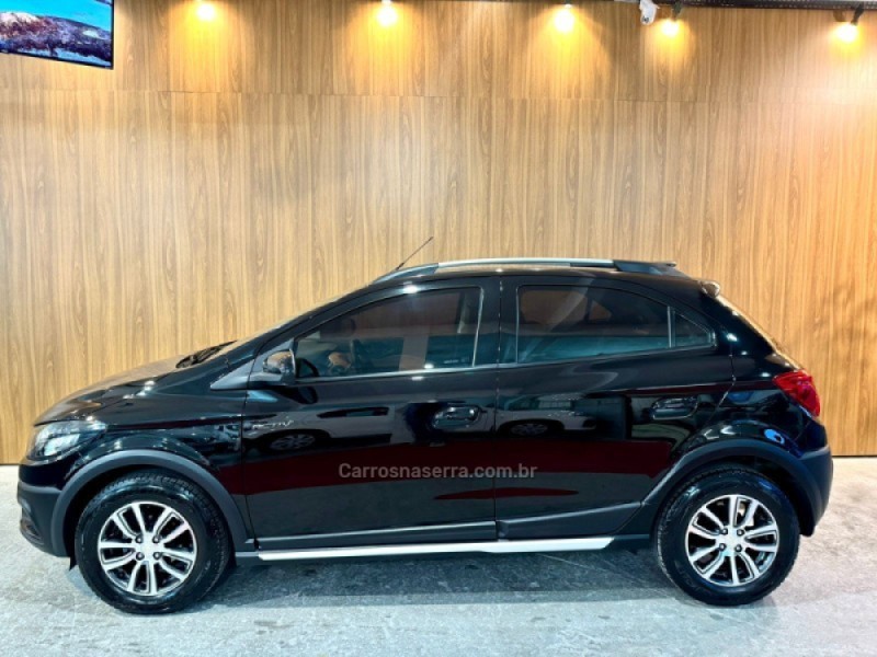 ONIX 1.4 MPFI ACTIV 8V FLEX 4P AUTOMÁTICO - 2017 - BENTO GONçALVES