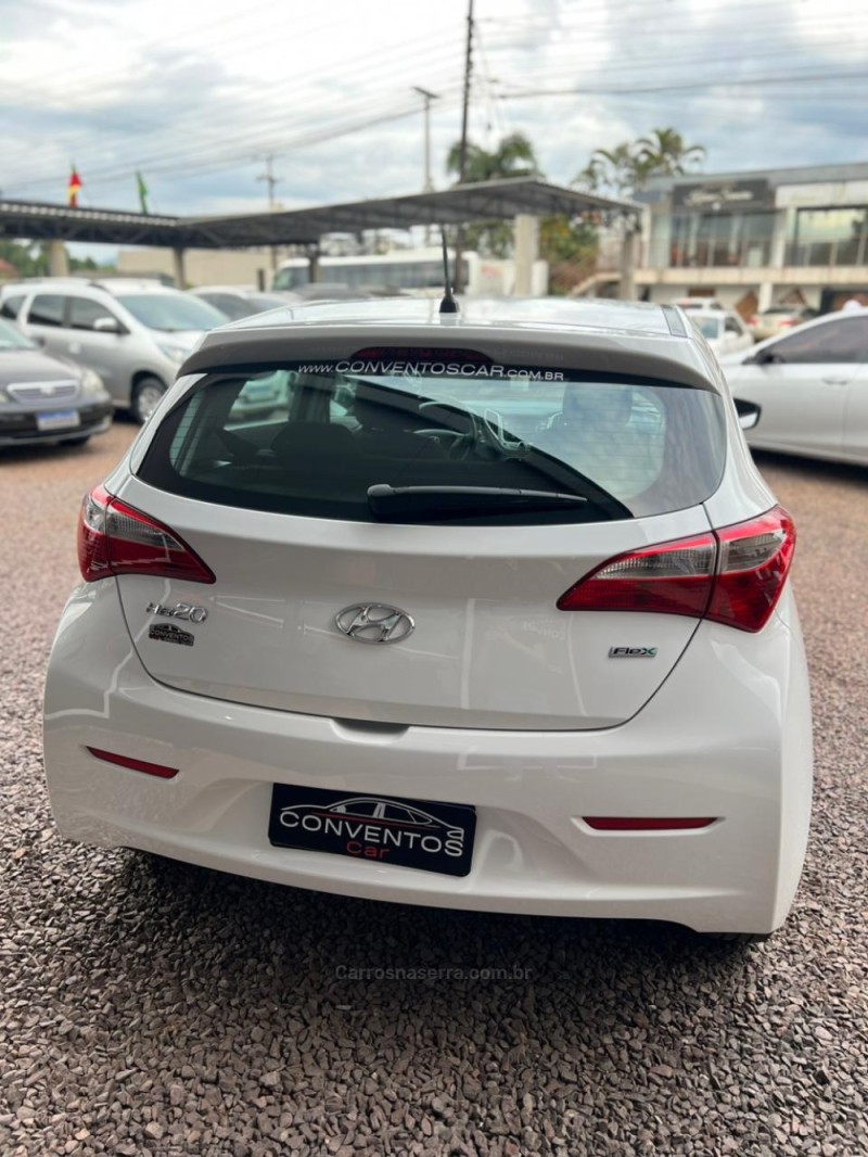 HB20 1.0 COMFORT 12V FLEX 4P MANUAL - 2014 - LAJEADO