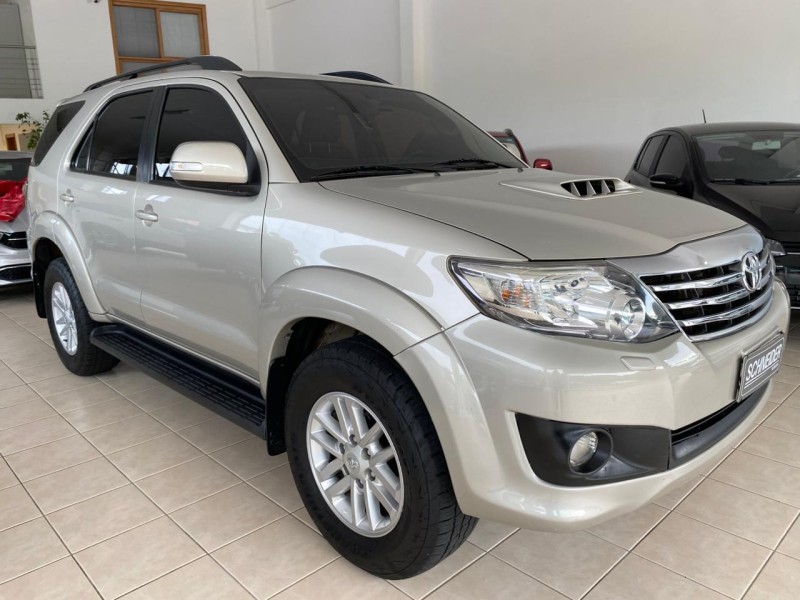 hilux sw4 3.0 srv 4x4 16v turbo intercooler diesel 4p automatico 2015 nova petropolis