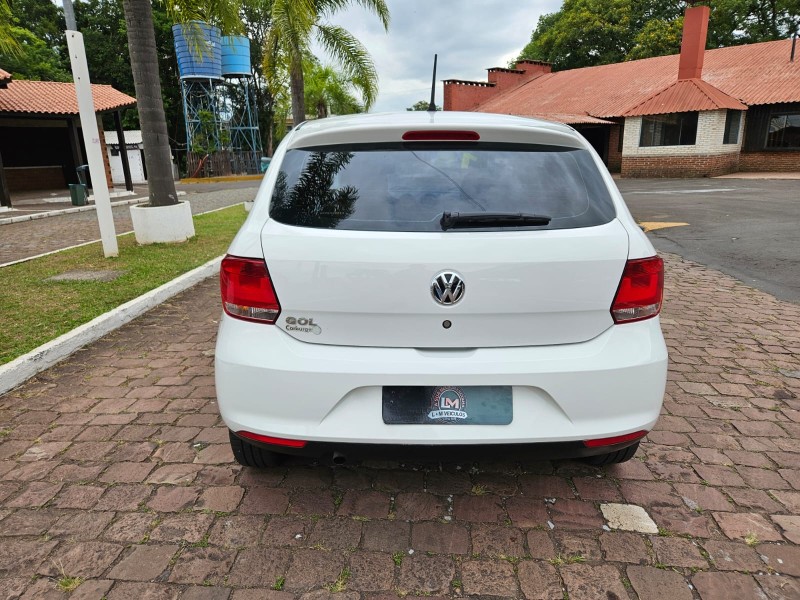 GOL 1.0 MI TREND 8V FLEX 4P MANUAL - 2015 - VENâNCIO AIRES