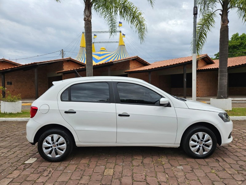 GOL 1.0 MI TREND 8V FLEX 4P MANUAL - 2015 - VENâNCIO AIRES