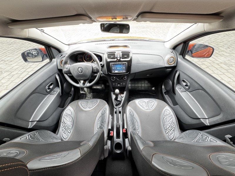 SANDERO 1.6 STEPWAY 8V FLEX 4P MANUAL - 2015 - CAXIAS DO SUL