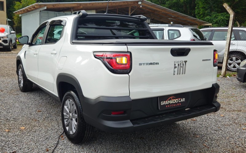 STRADA 1.3 FIRE FREEDOM 8V CD FLEX 4P MANUAL - 2023 - CANELA