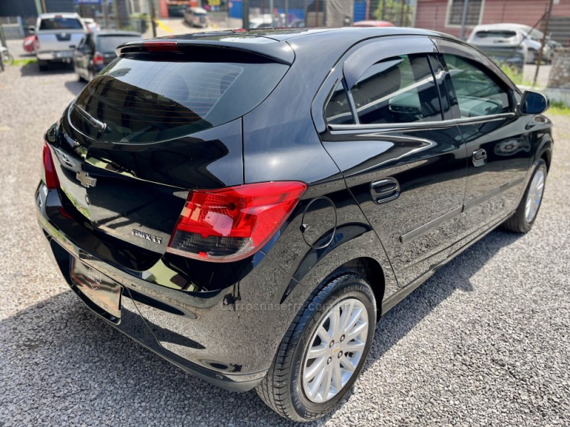 ONIX 1.4 MPFI LT 8V FLEX 4P MANUAL - 2014 - CAXIAS DO SUL