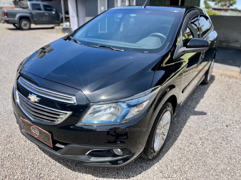 ONIX 1.4 MPFI LT 8V FLEX 4P MANUAL - 2014 - CAXIAS DO SUL