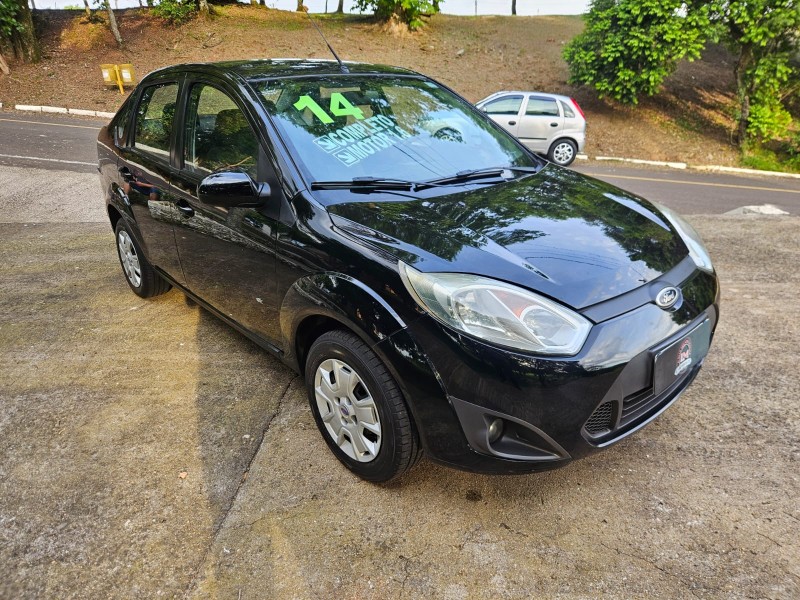 FIESTA 1.6 MPI CLASS SEDAN 8V FLEX 4P MANUAL - 2014 - VENâNCIO AIRES