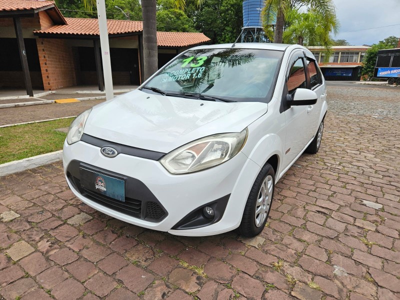 fiesta 1.6 mpi class sedan 8v flex 4p manual 2013 venancio aires