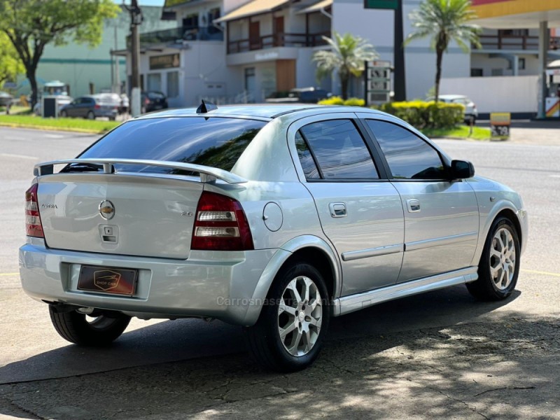 ASTRA 2.0 MPFI ADVANTAGE SEDAN 8V FLEX 4P AUTOMÁTICO - 2011 - MONTENEGRO