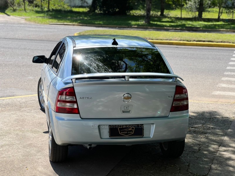 ASTRA 2.0 MPFI ADVANTAGE SEDAN 8V FLEX 4P AUTOMÁTICO - 2011 - MONTENEGRO
