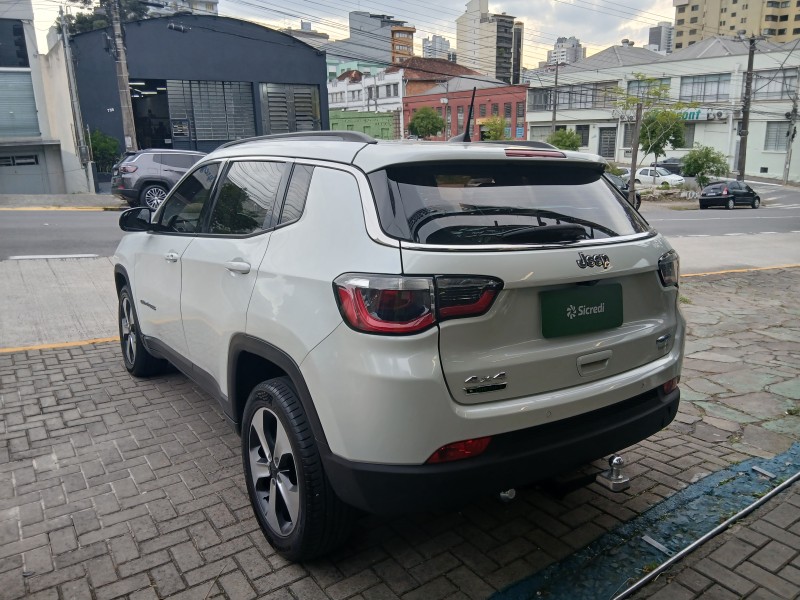 COMPASS 2.0 16V DIESEL LONGITUDE 4X4 AUTOMÁTICO - 2018 - CAXIAS DO SUL