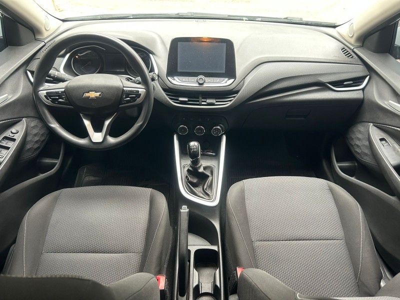 ONIX 1.0 LT 12V FLEX 4P MANUAL - 2023 - TRêS COROAS