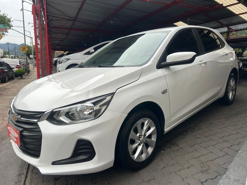 ONIX 1.0 LT 12V FLEX 4P MANUAL - 2023 - TRêS COROAS