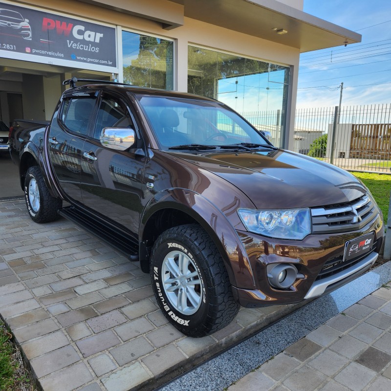 L200 TRITON 3.2 HPE 4X4 CD 16V TURBO INTERCOOLER DIESEL 4P AUTOMÁTICO - 2015 - BENTO GONçALVES