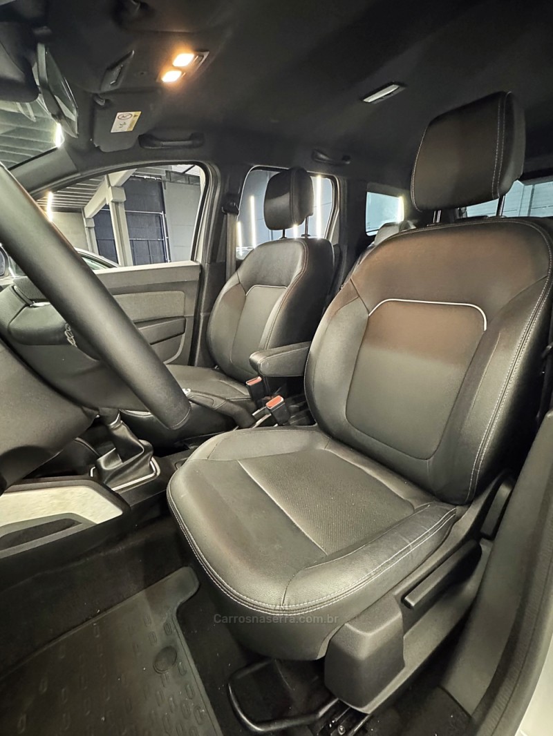 DUSTER 1.6 ICONIC 16V FLEX 4P AUTOMÁTICO - 2024 - PASSO FUNDO