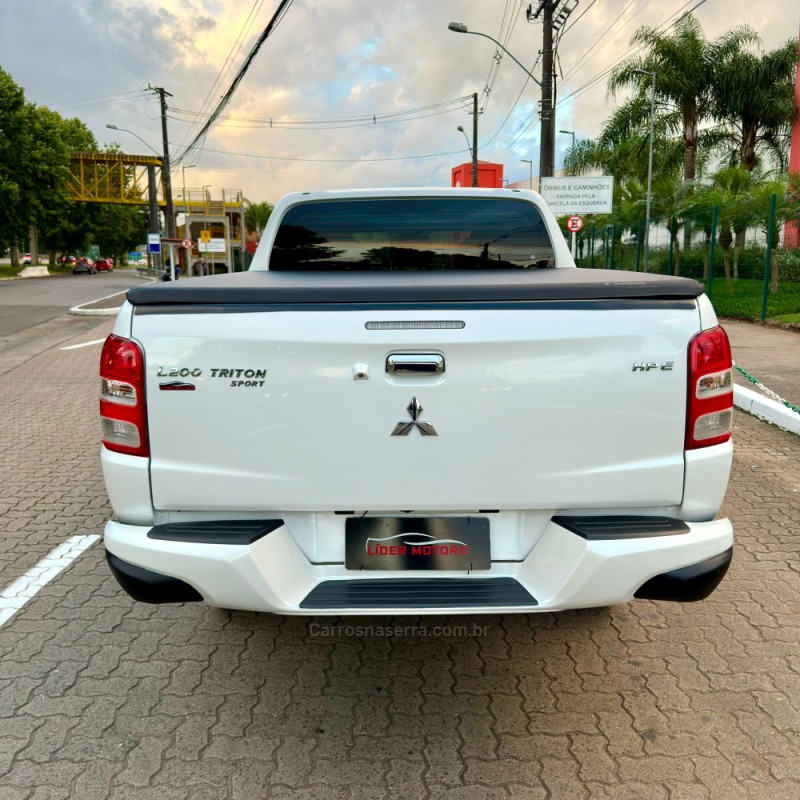 L200 TRITON  - 2020 - ESTâNCIA VELHA