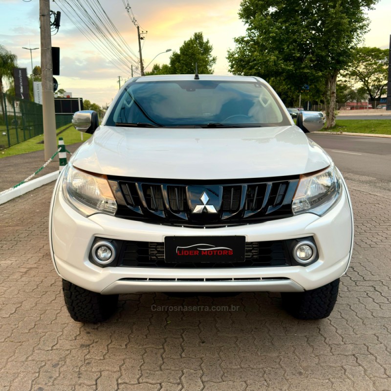 L200 TRITON  - 2020 - ESTâNCIA VELHA