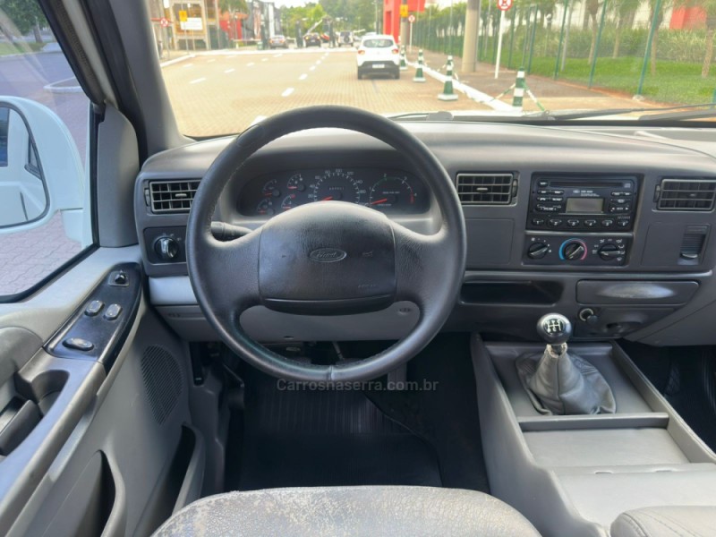 F-250 4.2 XLT 4X2 CE TURBO INTERCOOLER DIESEL 4P MANUAL - 2002 - ESTâNCIA VELHA