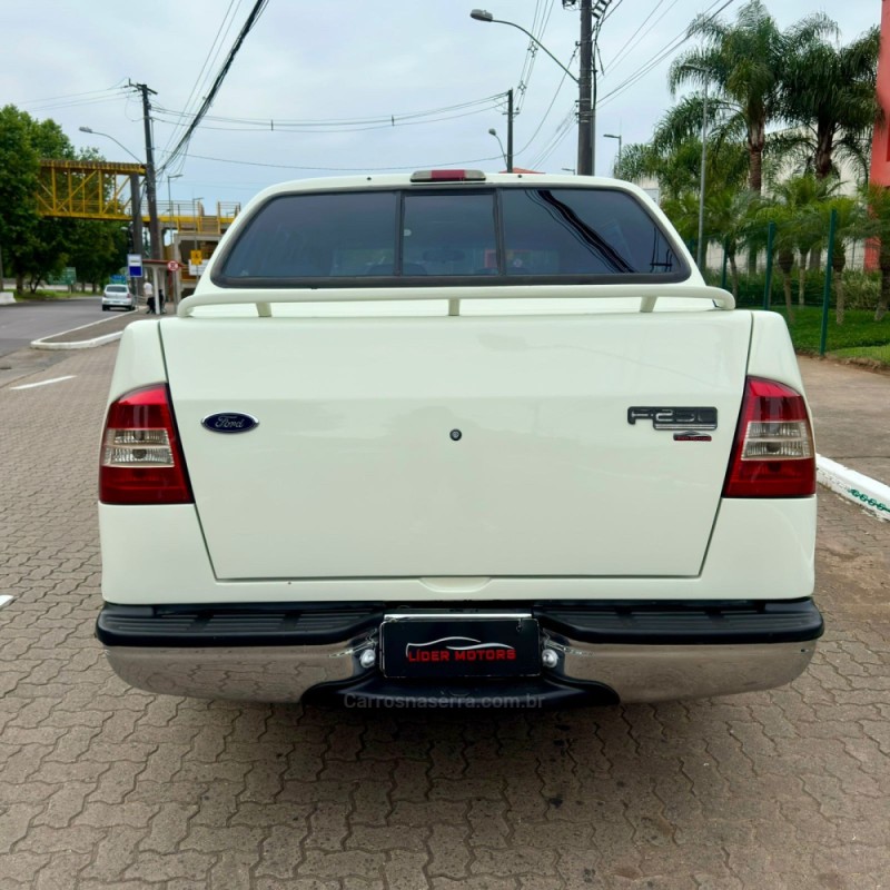 F-250 4.2 XLT 4X2 CE TURBO INTERCOOLER DIESEL 4P MANUAL - 2002 - ESTâNCIA VELHA