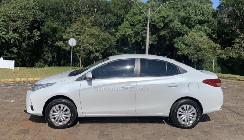 YARIS 1.5 XL 16V FLEX 4P AUTOMATÍCO - 2023 - GUAPORé