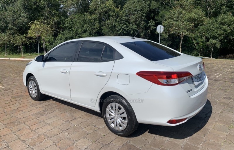 YARIS 1.5 XL 16V FLEX 4P AUTOMATÍCO - 2023 - GUAPORé