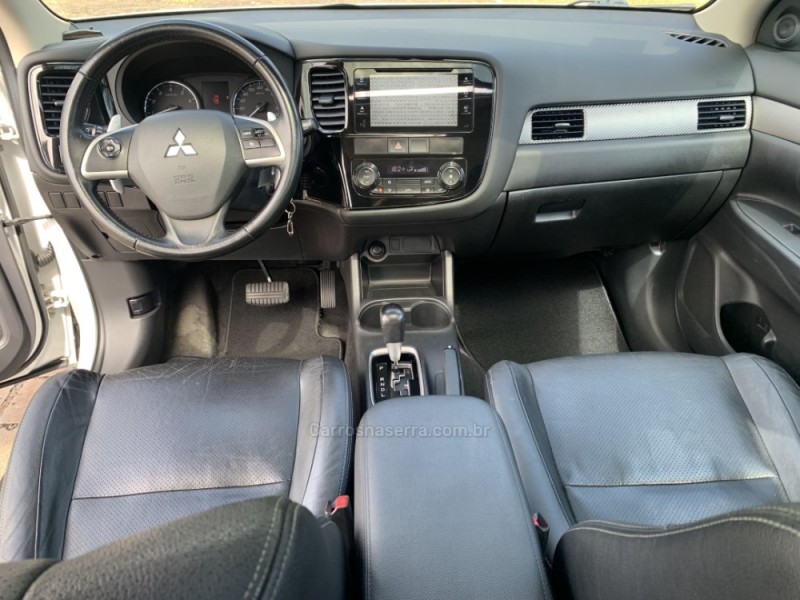 OUTLANDER 2.0 16V GASOLINA 4P AUTOMÁTICO - 2015 - GUAPORé