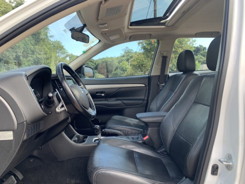 OUTLANDER 2.0 16V GASOLINA 4P AUTOMÁTICO - 2015 - GUAPORé