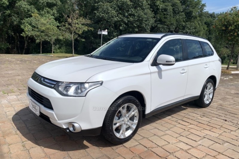 OUTLANDER 2.0 16V GASOLINA 4P AUTOMÁTICO - 2015 - GUAPORé