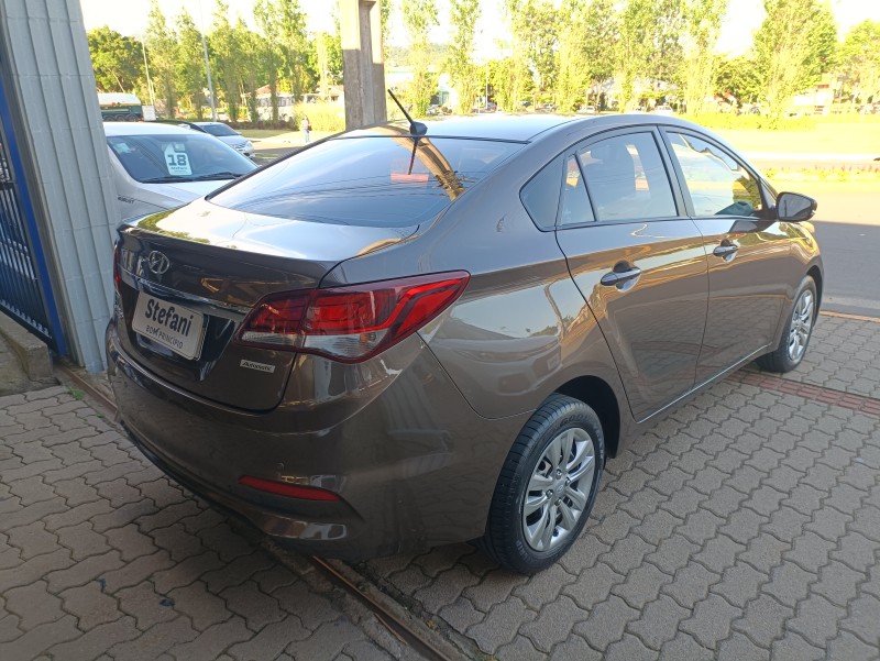 HB20S 1.6 COMFORT PLUS 16V FLEX 4P AUTOMÁTICO - 2018 - BOM PRINCíPIO