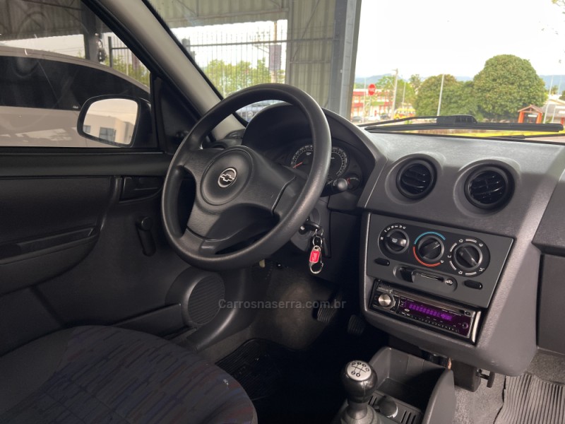 CELTA 1.0 MPFI SPIRIT 8V FLEX 2P MANUAL - 2011 - BOM PRINCíPIO