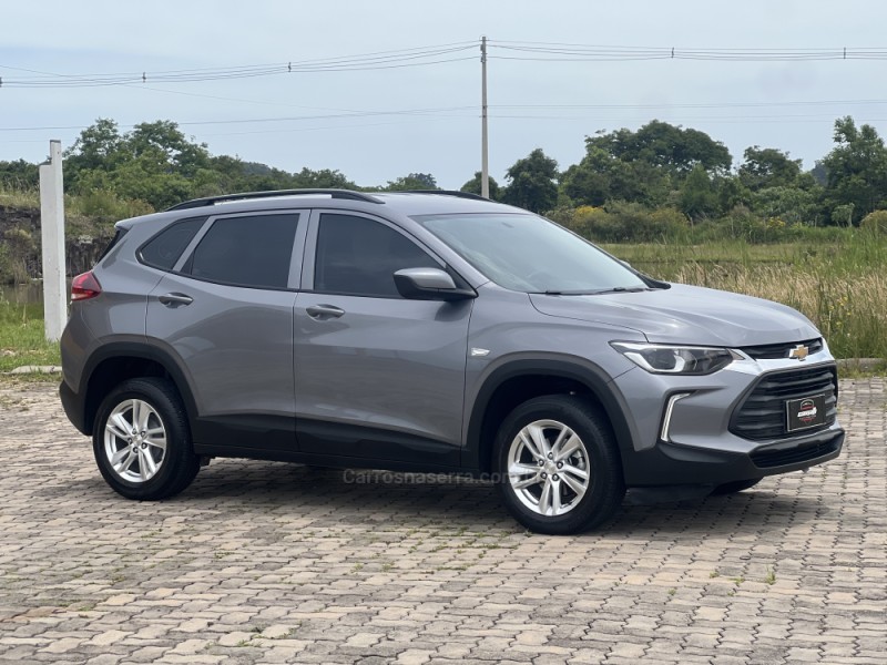 TRACKER 1.0 12V TURBO FLEX 4P AUTOMÁTICO - 2022 - ANTôNIO PRADO