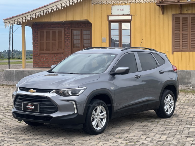 tracker 1.0 12v turbo flex 4p automatico 2022 antonio prado