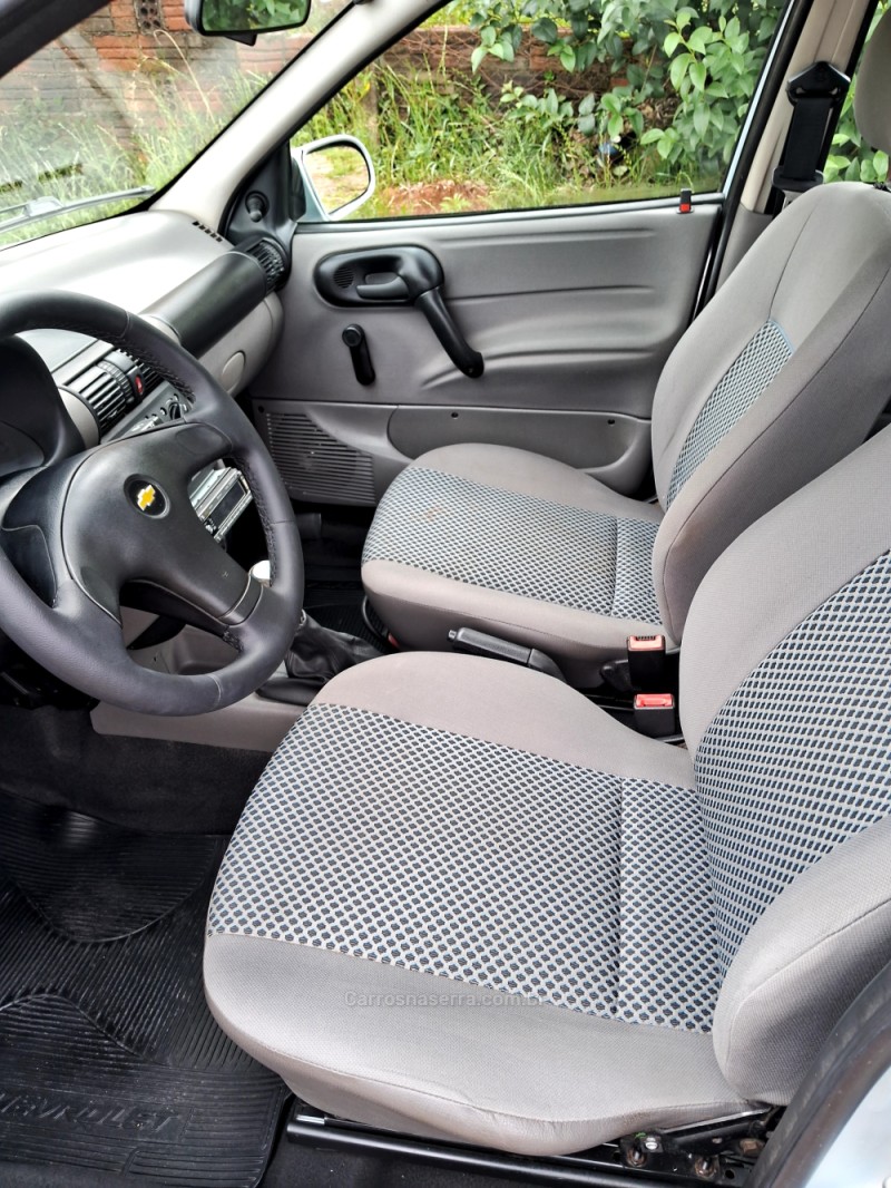 CORSA 1.0 MPFI CLASSIC SEDAN LIFE 8V FLEX 4P MANUAL - 2011 - BENTO GONçALVES