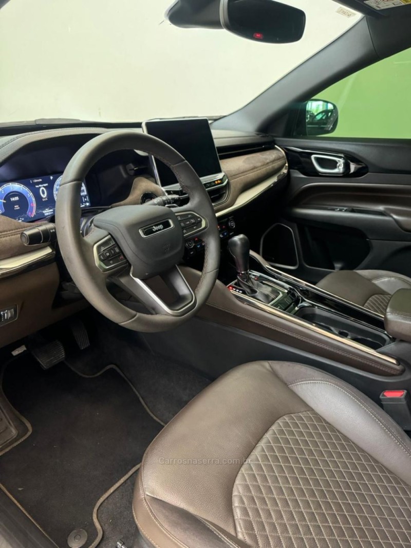 COMMANDER 1.3 OVERLAND T270 16V 4X2 TURBO FLEX 4P AUTOMÁTICO - 2022 - NOVO HAMBURGO