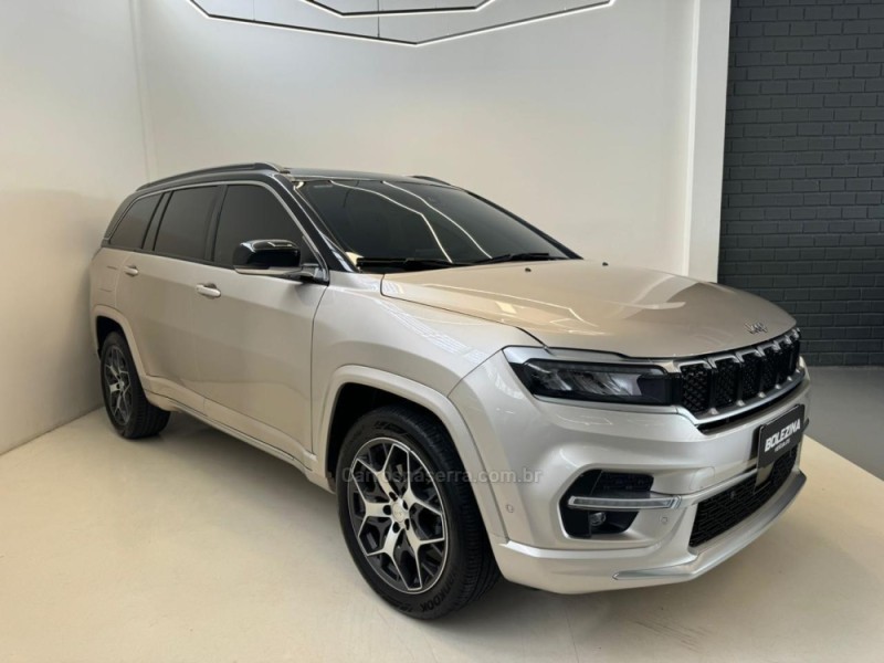 commander 1.3 overland t270 16v 4x2 turbo flex 4p automatico 2022 novo hamburgo