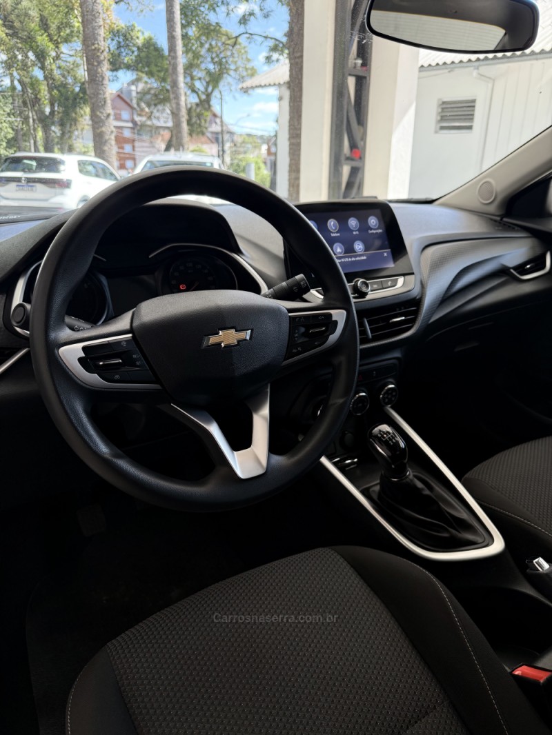 ONIX 1.0 LT 12V FLEX 4P MANUAL - 2025 - CANELA