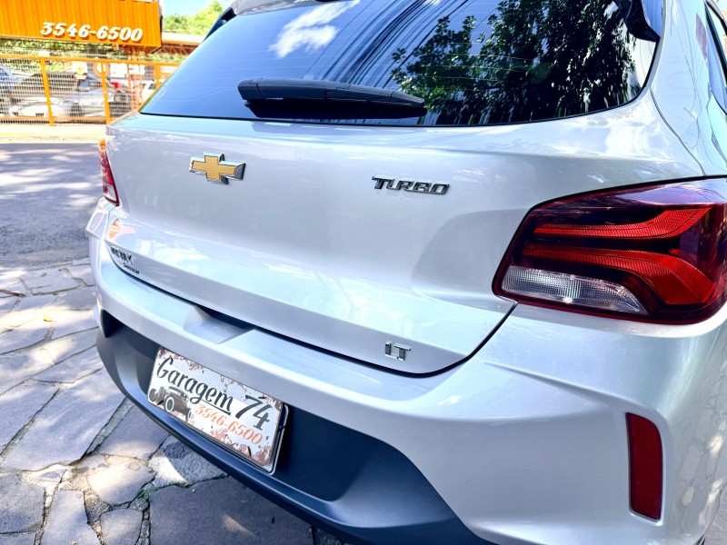 ONIX 1.0 LT 12V TURBO FLEX 4P MANUAL - 2021 - TRêS COROAS