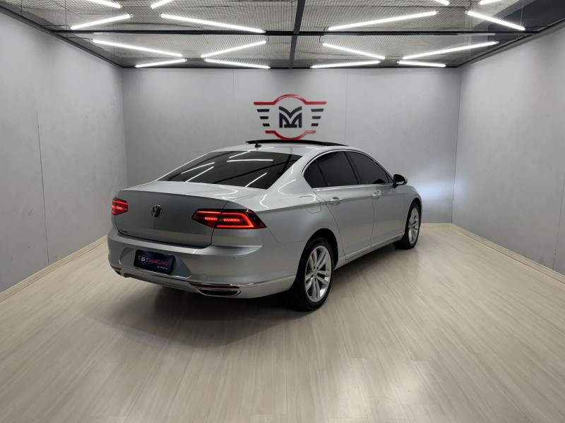 PASSAT 2.0 FSI HIGHLINE 16V TURBO GASOLINA 4P TIPTRONIC - 2018 - CAXIAS DO SUL