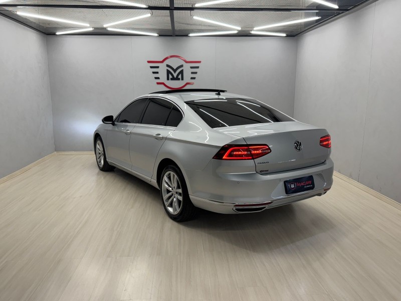 PASSAT 2.0 FSI HIGHLINE 16V TURBO GASOLINA 4P TIPTRONIC - 2018 - CAXIAS DO SUL