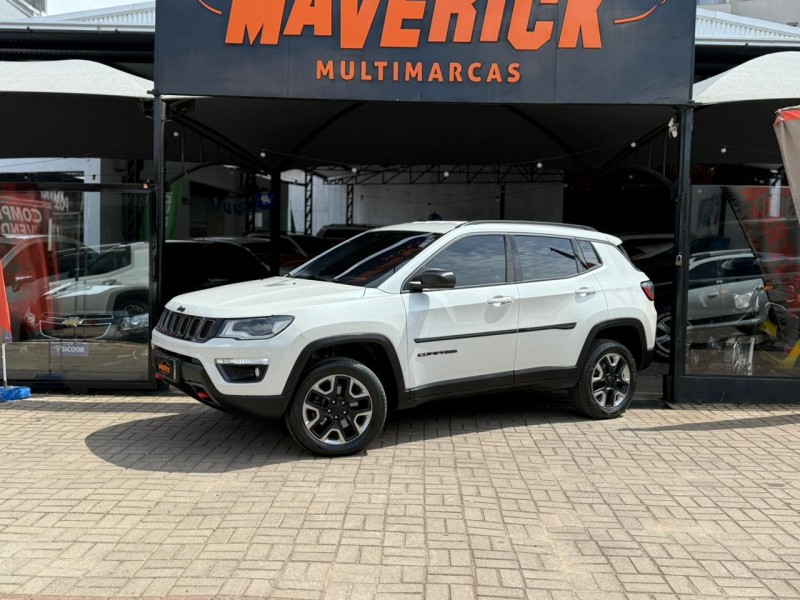 COMPASS 2.0 16V DIESEL TRAILHAWK 4X4 AUTOMÁTICO - 2017 - LAGOA VERMELHA