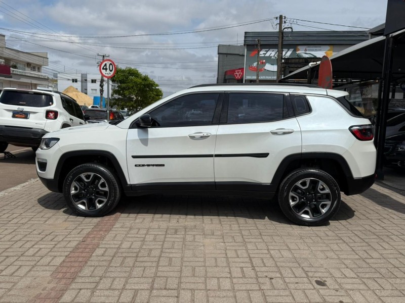 COMPASS 2.0 16V DIESEL TRAILHAWK 4X4 AUTOMÁTICO - 2017 - LAGOA VERMELHA