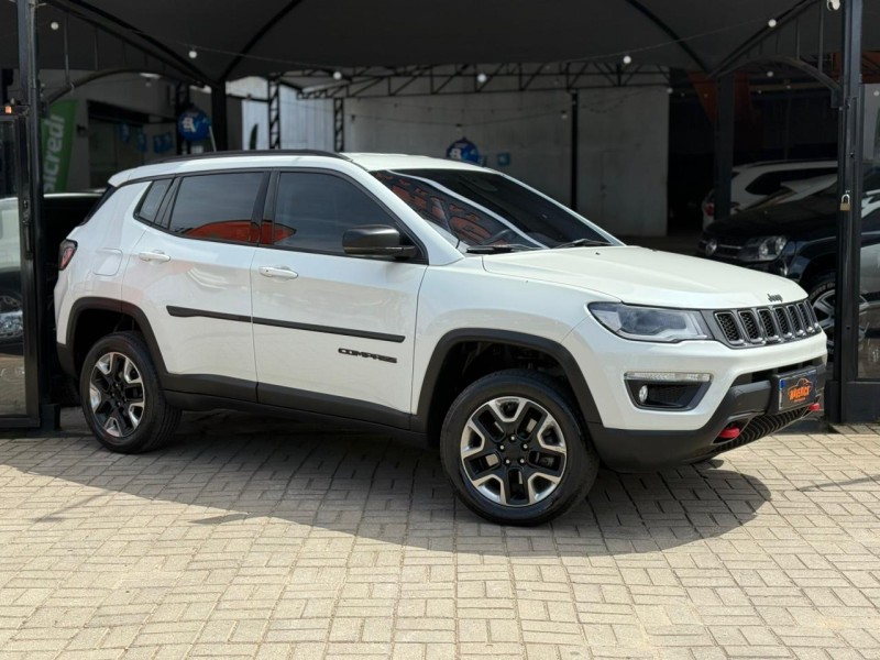COMPASS 2.0 16V DIESEL TRAILHAWK 4X4 AUTOMÁTICO - 2017 - LAGOA VERMELHA