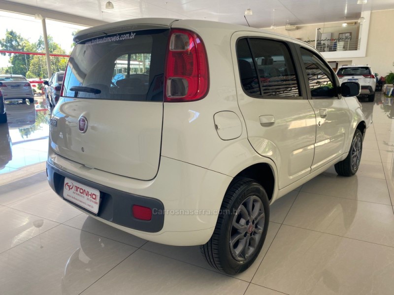 UNO 1.0 EVO VIVACE 8V FLEX 4P MANUAL - 2014 - LAJEADO