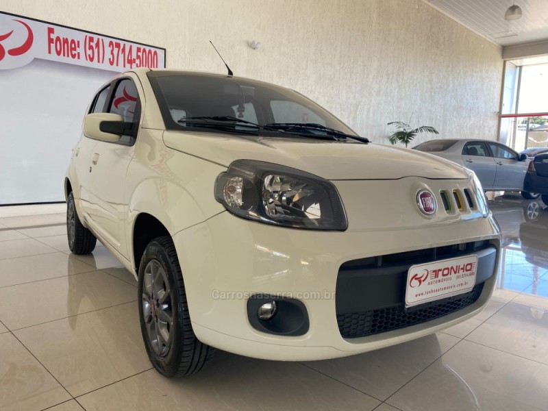 UNO 1.0 EVO VIVACE 8V FLEX 4P MANUAL - 2014 - LAJEADO