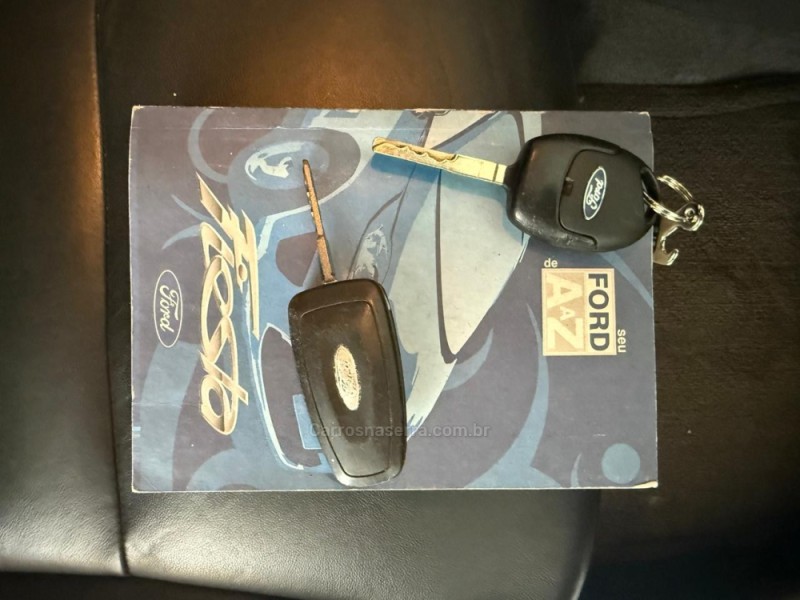 FIESTA 1.6 SE HATCH 16V FLEX 4P MANUAL - 2013 - NOVO HAMBURGO