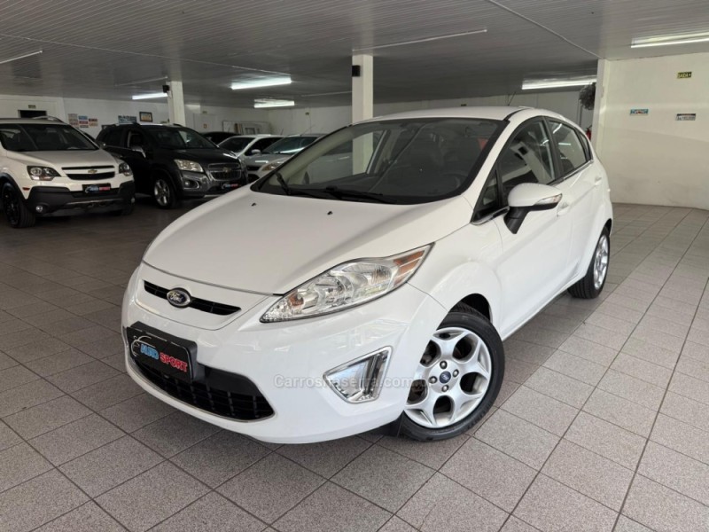 fiesta 1.6 se hatch 16v flex 4p manual 2013 novo hamburgo