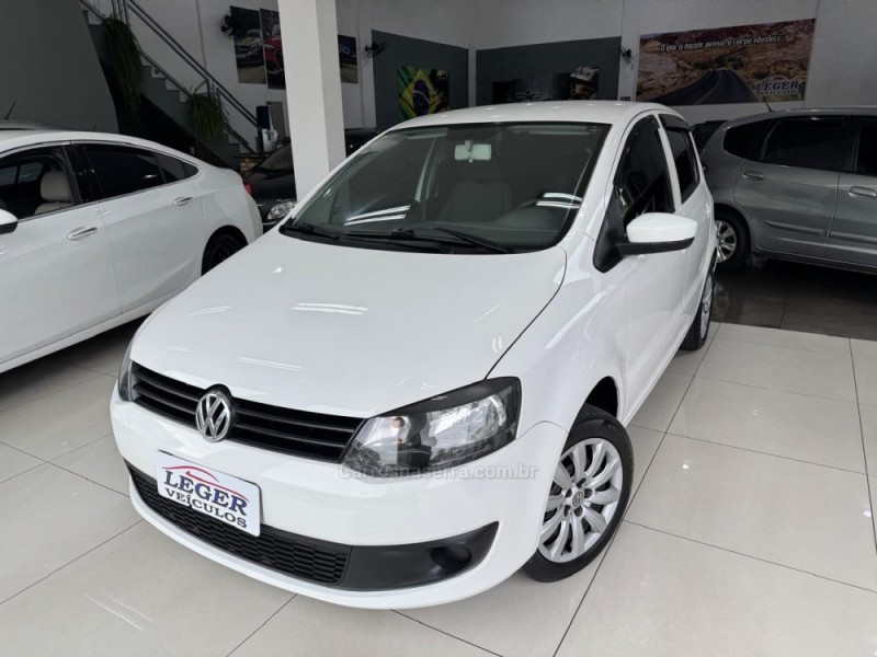 FOX 1.6 MI 8V FLEX 4P MANUAL - 2014 - SãO LEOPOLDO
